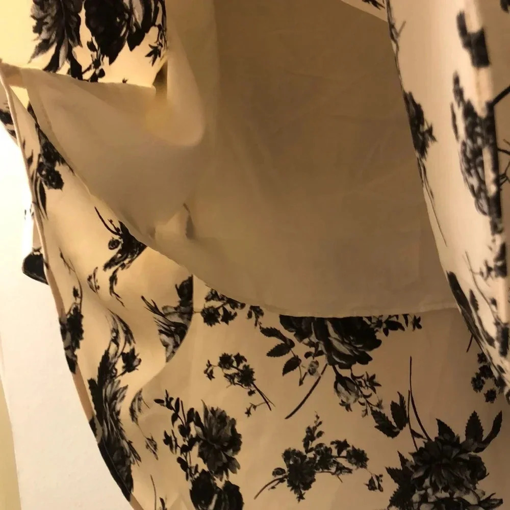 Amazon Blouse - Picture 3 of 4